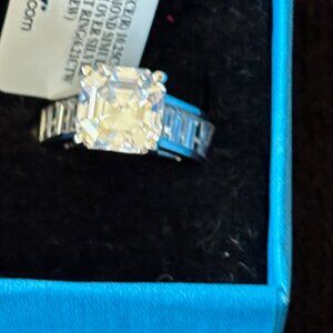 Women's new, white diamond simulant ring, platinum over silver,  10.25 ctw.